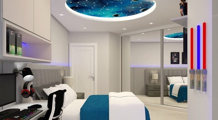 Quarto gamer com teto personalizado